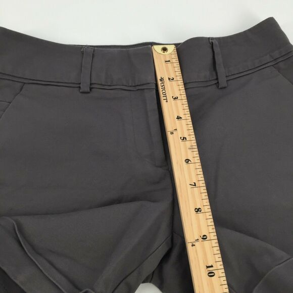 Apt 9 Mid Rise Chino Shorts Size 4 Womens Dark Gray Casual Cuffed Khaki Preppy S - Picture 7 of 7